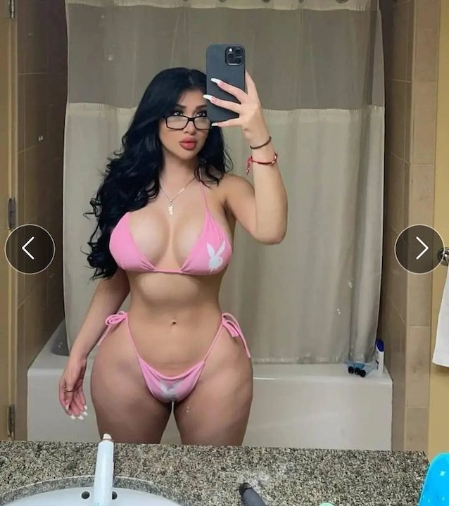 selfie, huge breasts, huge ass, huge butt, big breasts