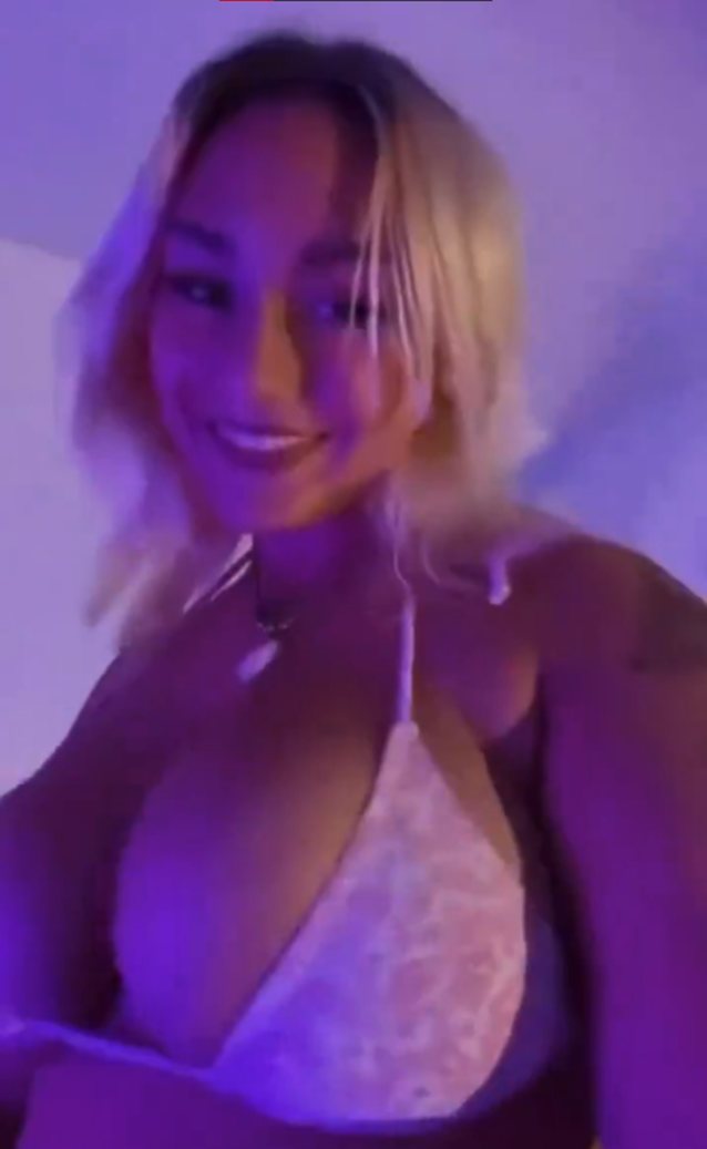 big tits amateur blonde