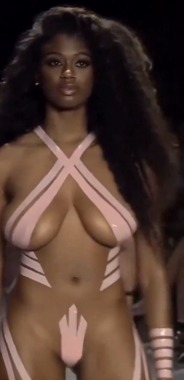 ebony, big boobs, catwalk