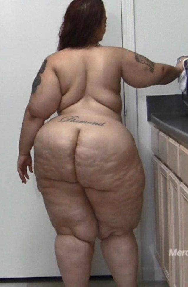 big ass, big butt, cellulite, diamond, kitchen