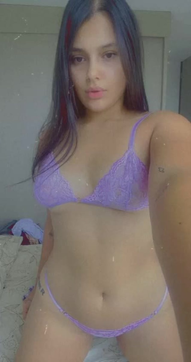 camgirl, brunet, latin, longhair, strip