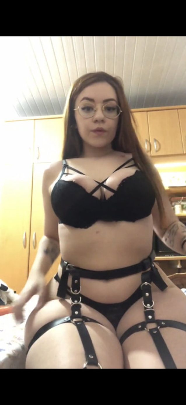 solo female, big ass, big tits, glasses