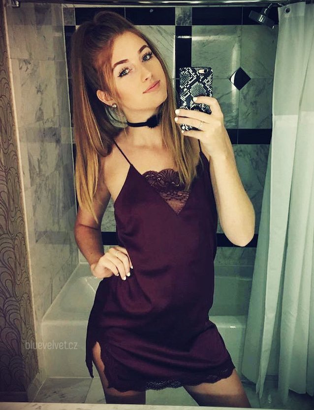 cam selfie sexy
