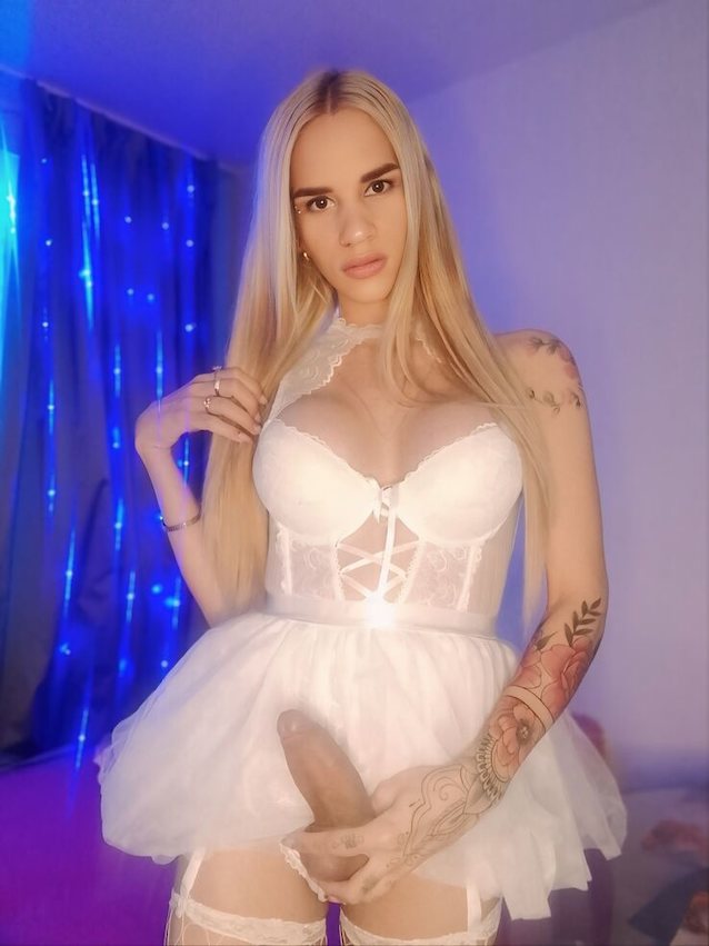 latin, shemale, blonde, bigboobs, shaved