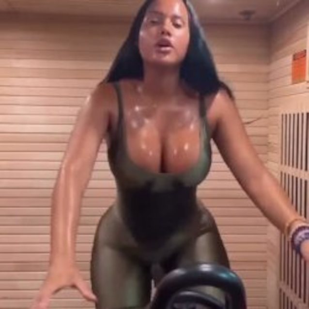 ebony, amateur, boobs, sweat, working out