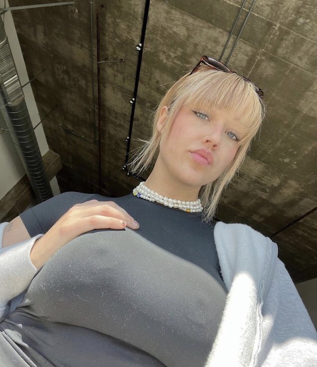 big tits green eyes tattos