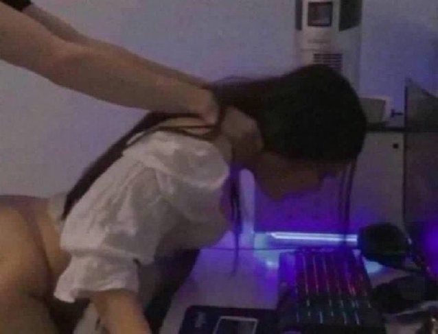desktop doggystyle asian