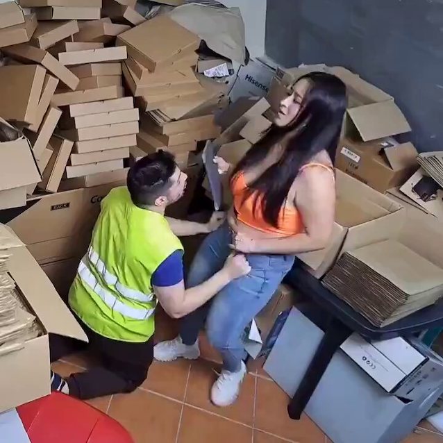 camgirl amateur brunette
