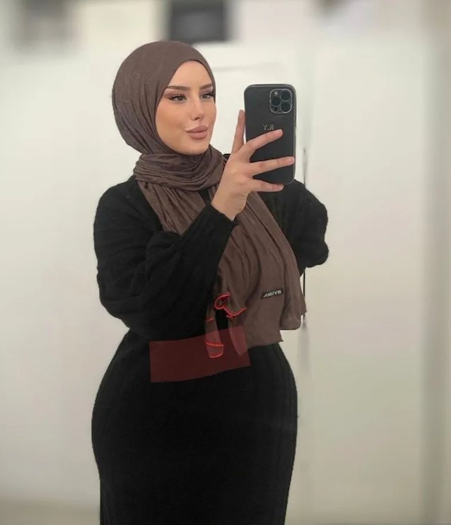 hijab thick ass