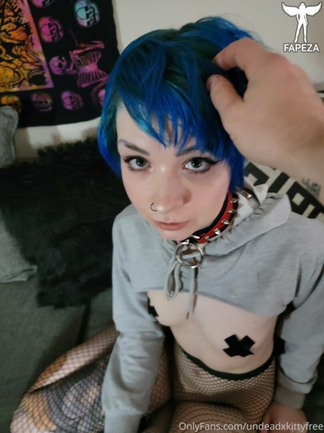 cute small tits goth