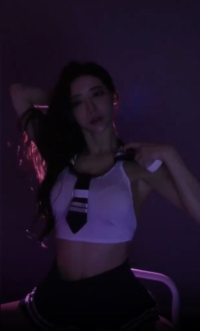 korean, camgirl, black hair, dancing, asian