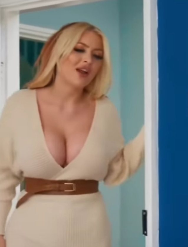 straight blonde big boobs