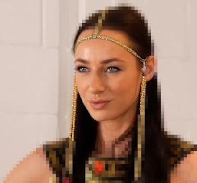 black hair black eyes cleopatra