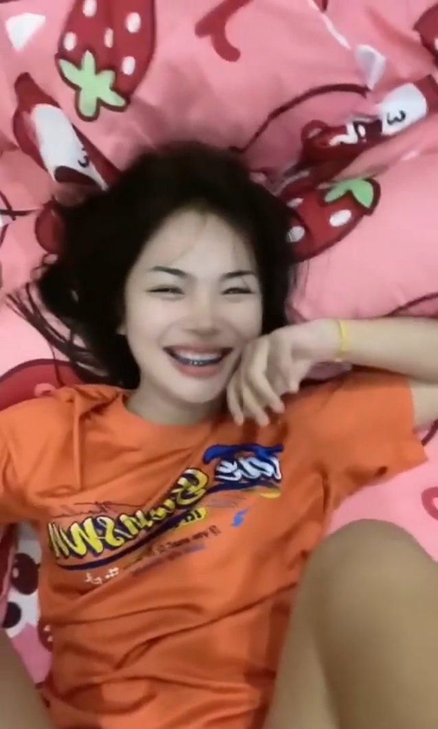 amateur asian smile