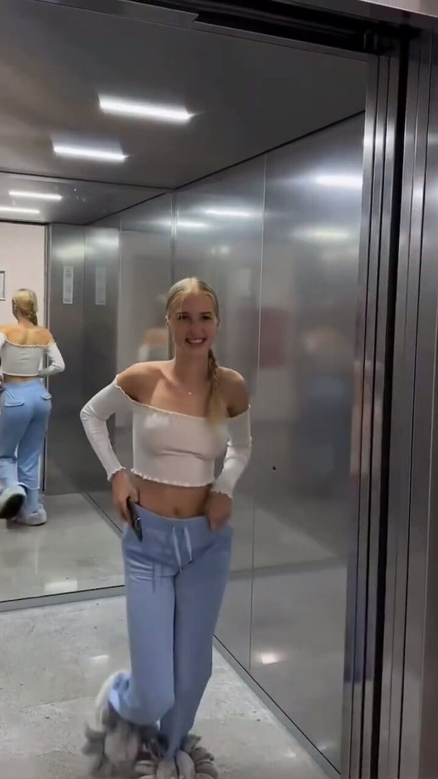 elevatorgirl, blonde, elevator