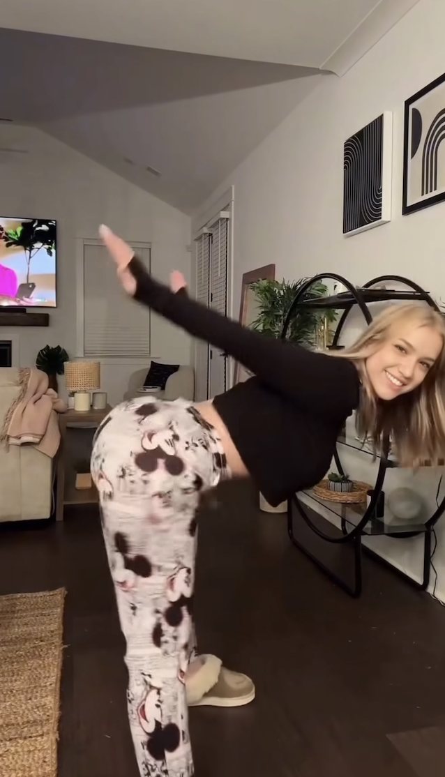 big ass, white, twerking, blonde, mickey mouse pants