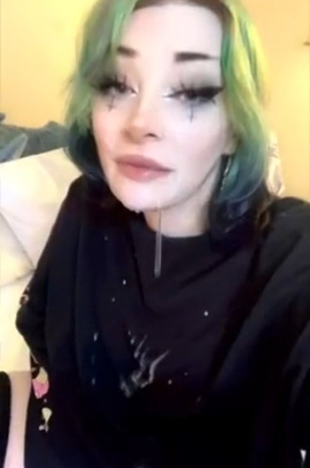 trap sissy facial