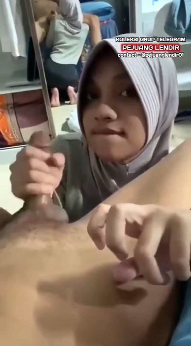 hijab blowjob amateur