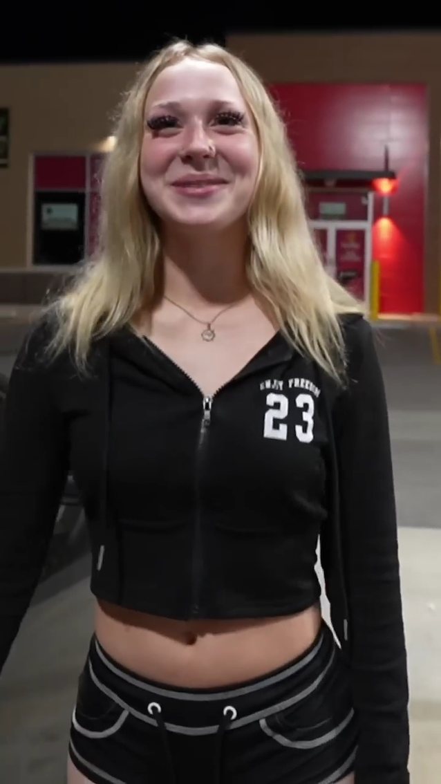 blonde hot booty