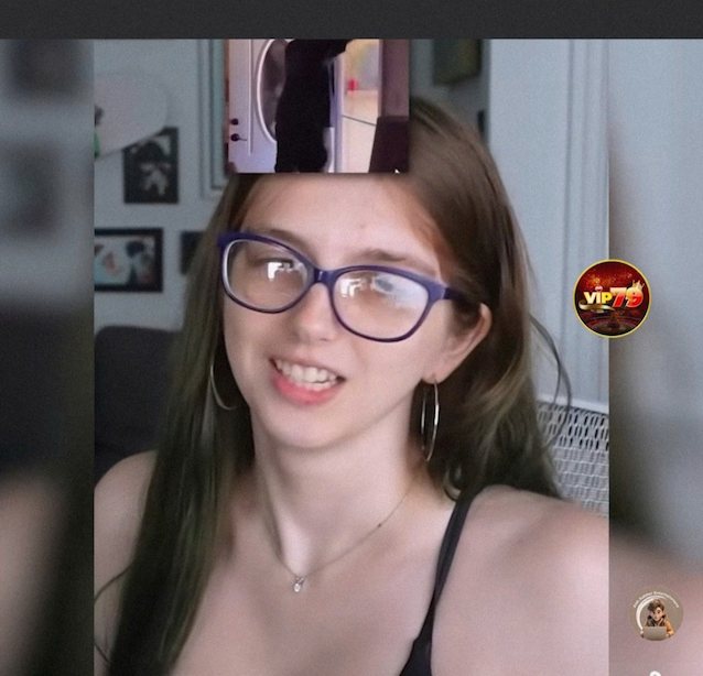 big tits glasses tatto