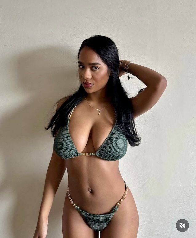 porn star, amateur, influencer, ebony, bikini