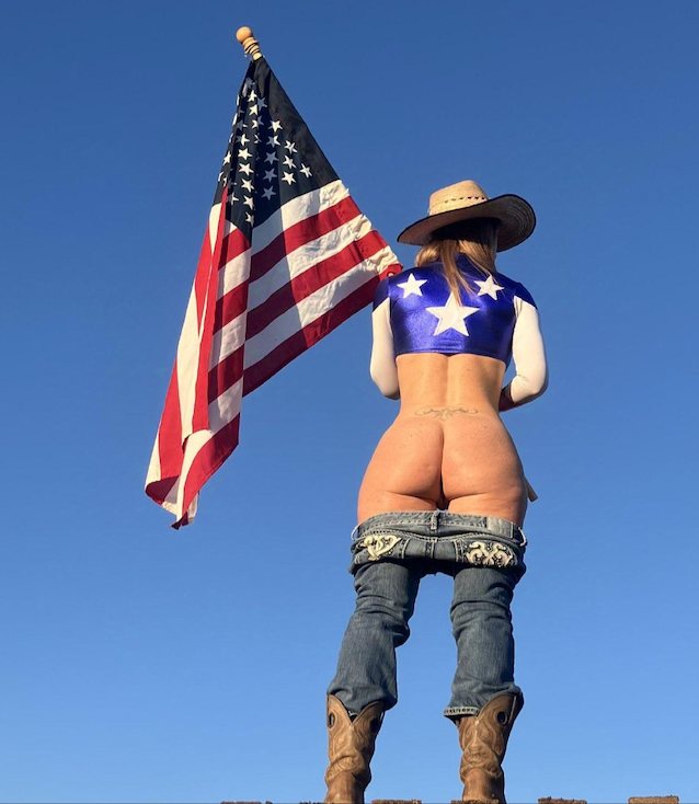 american, milf, bigbooty, flag, public