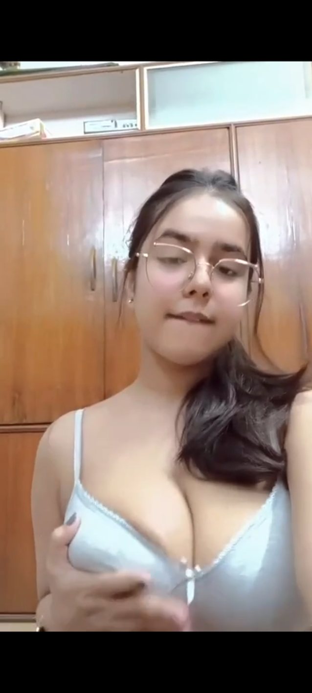 bigboobs teen cam