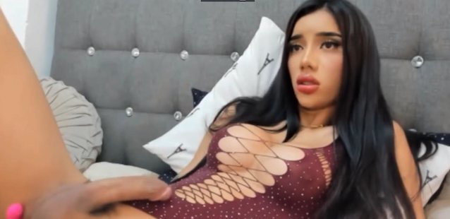 trans latina camgirl