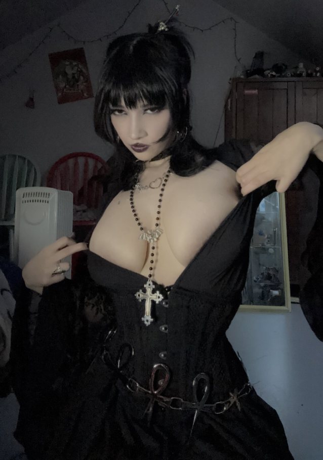 goth busty big boobs