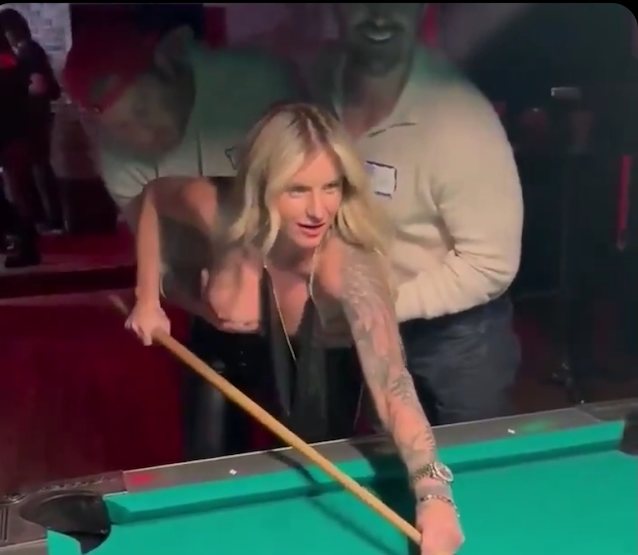 xxx, twitter, big tits, billiard