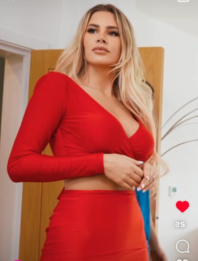 boob, boobs, big boobs, blonde, dressed