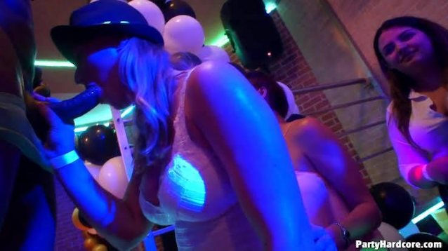 party, nightclub, dancing, orgy, czech