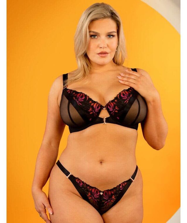 blonde, lingerie, curvy, catalog, bbw