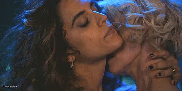 leisha hailey, sepideh moafi and stephanie allynne in answer #2398185