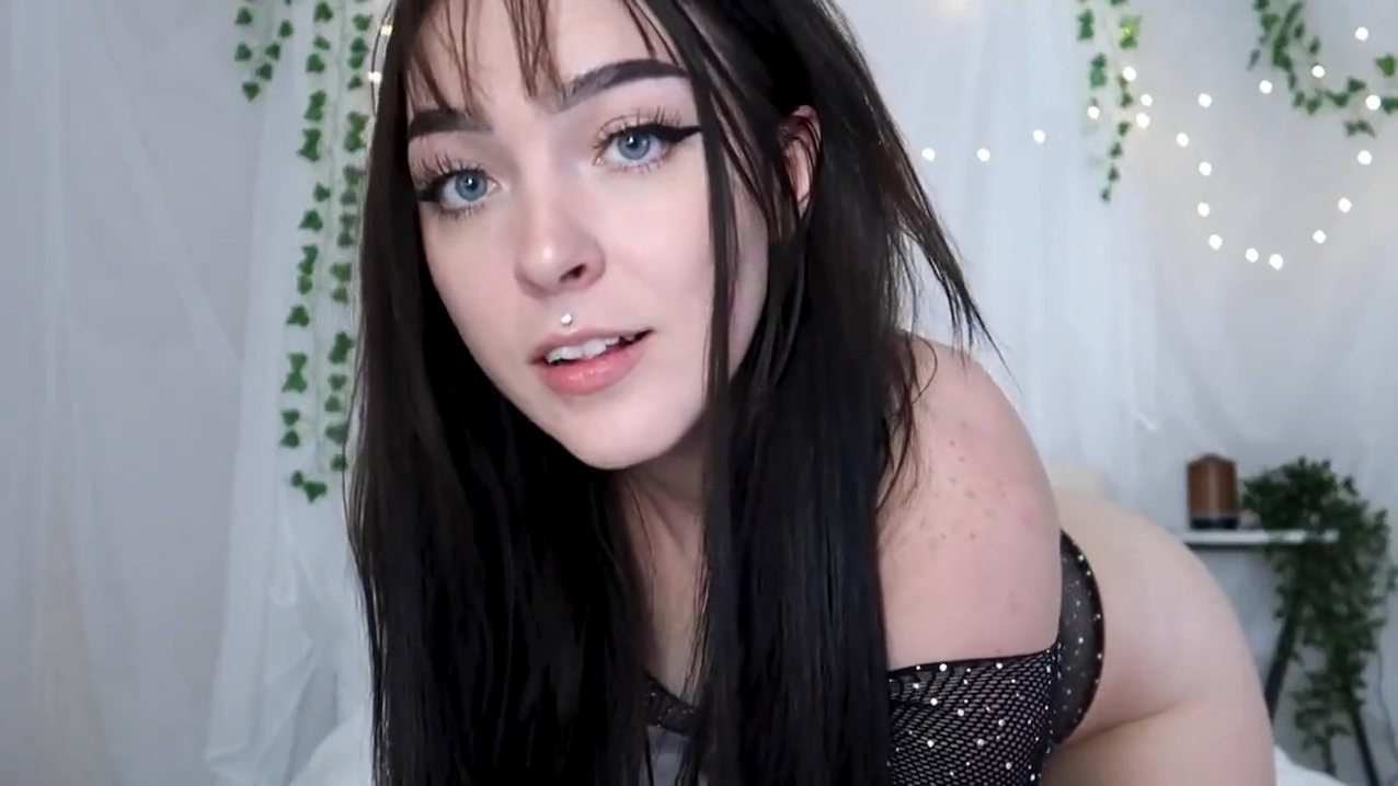 hot beautiful solo