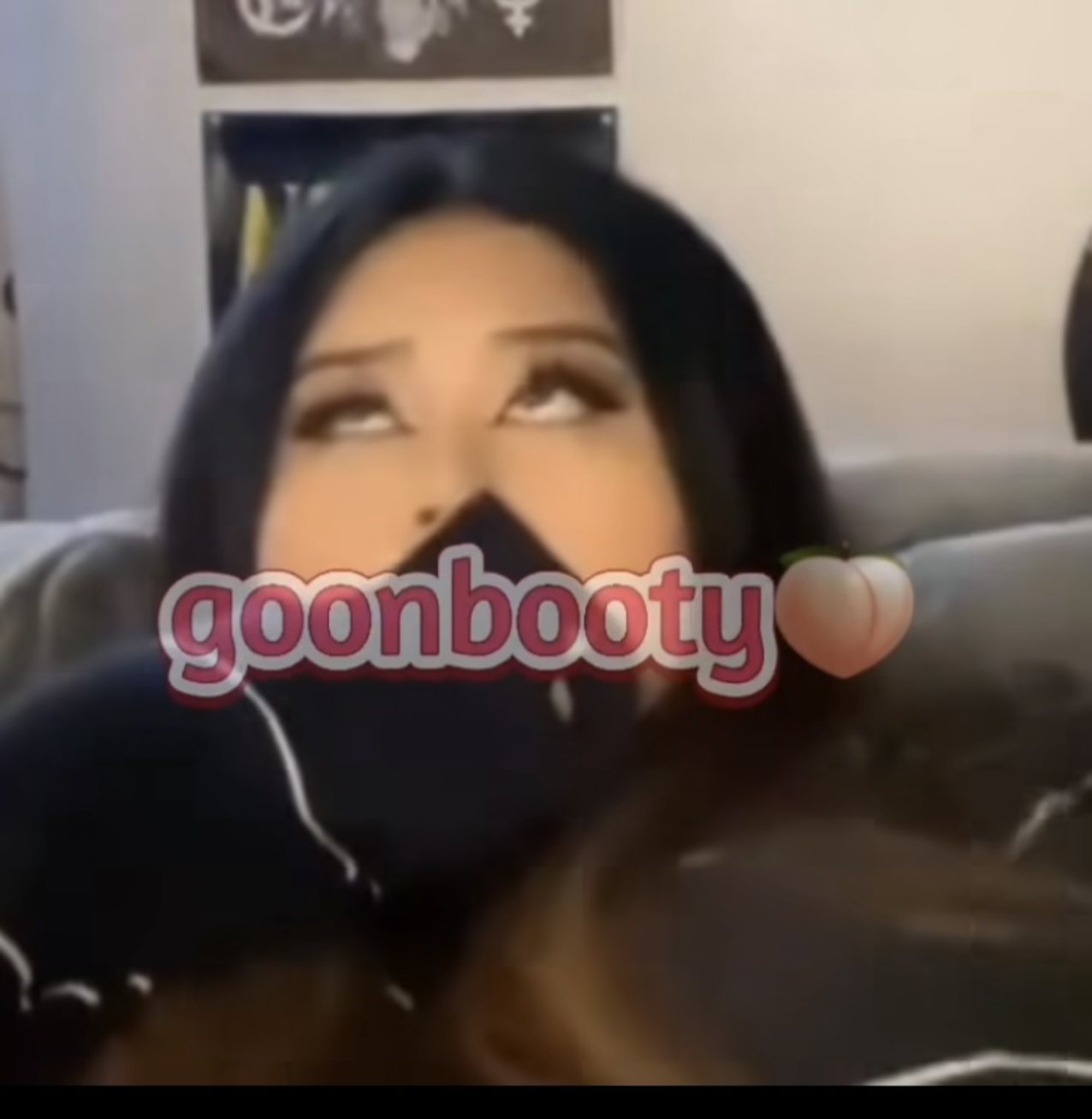 masturbating solo asian