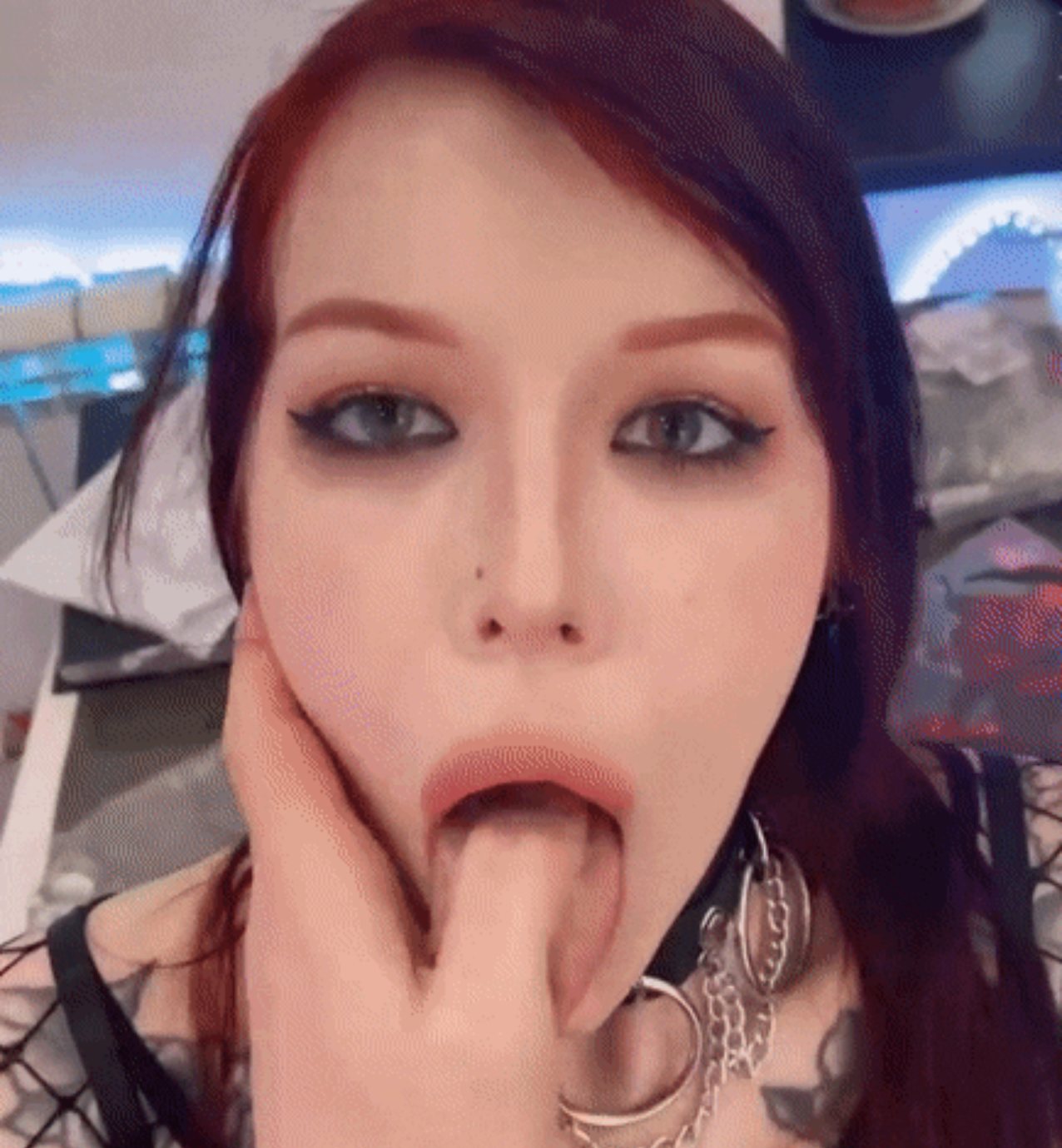 oral redhead thumb sucking