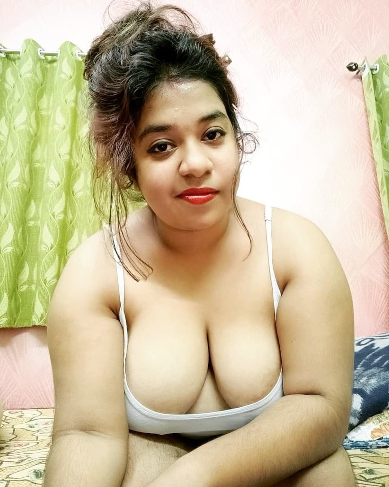 chubby indian webcam cheating