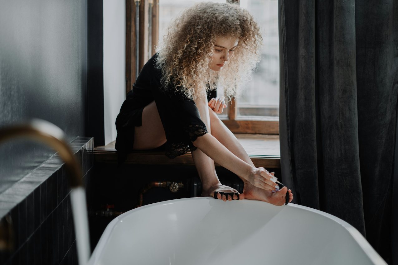 photoshoot bath feet