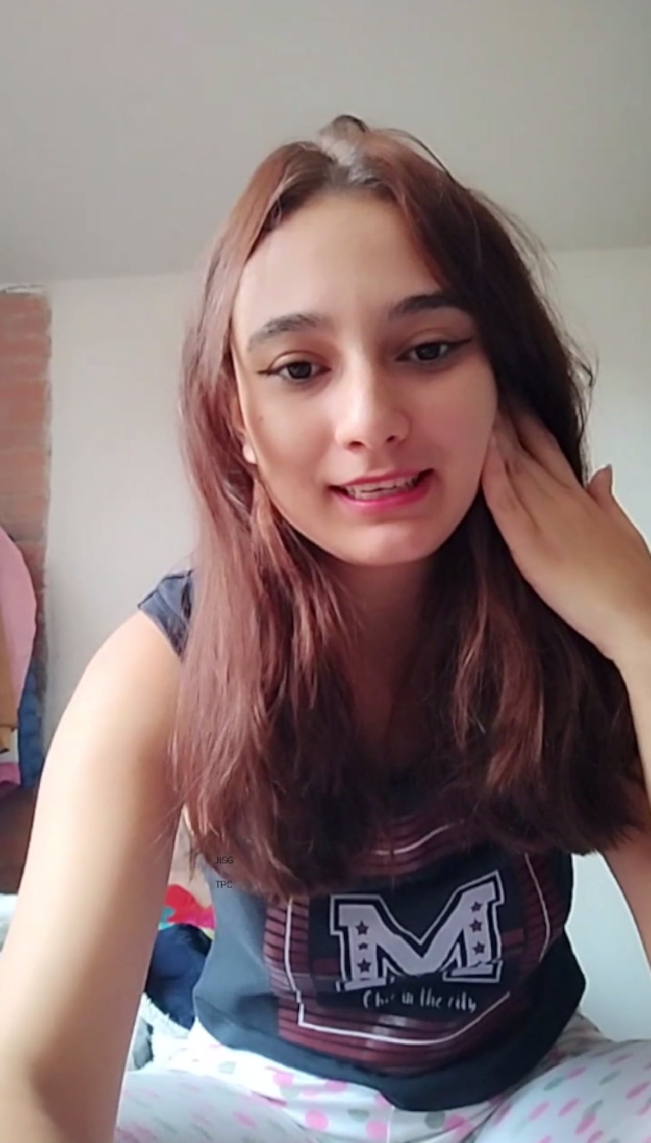 camgirl pretty latina