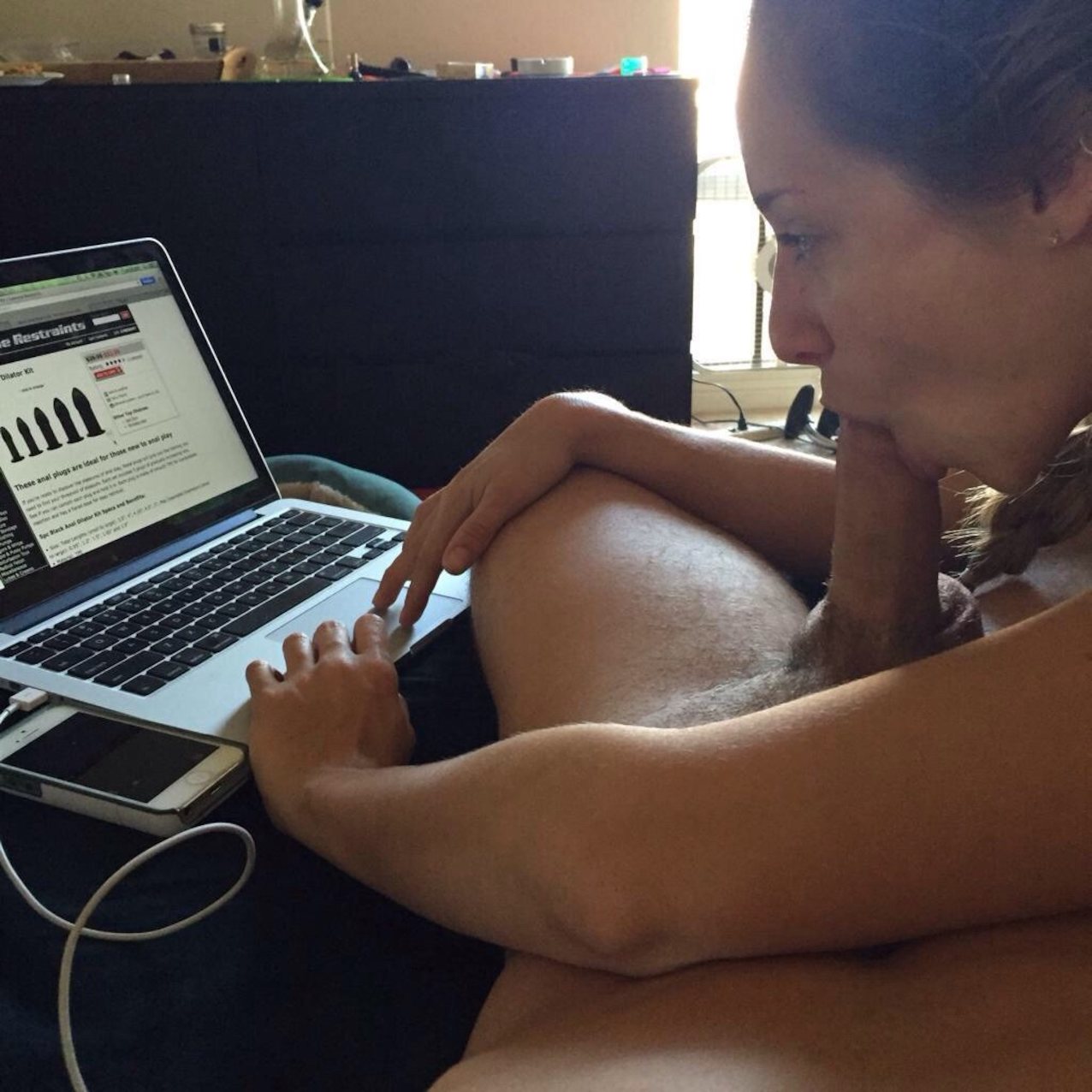 blowjob while computer