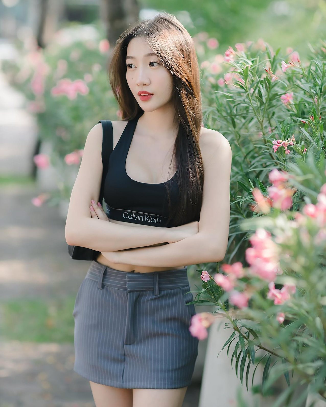 while girl asian fasion