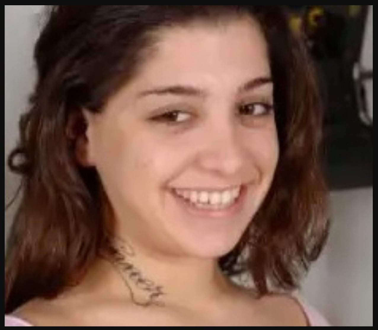 solo hot beautiful