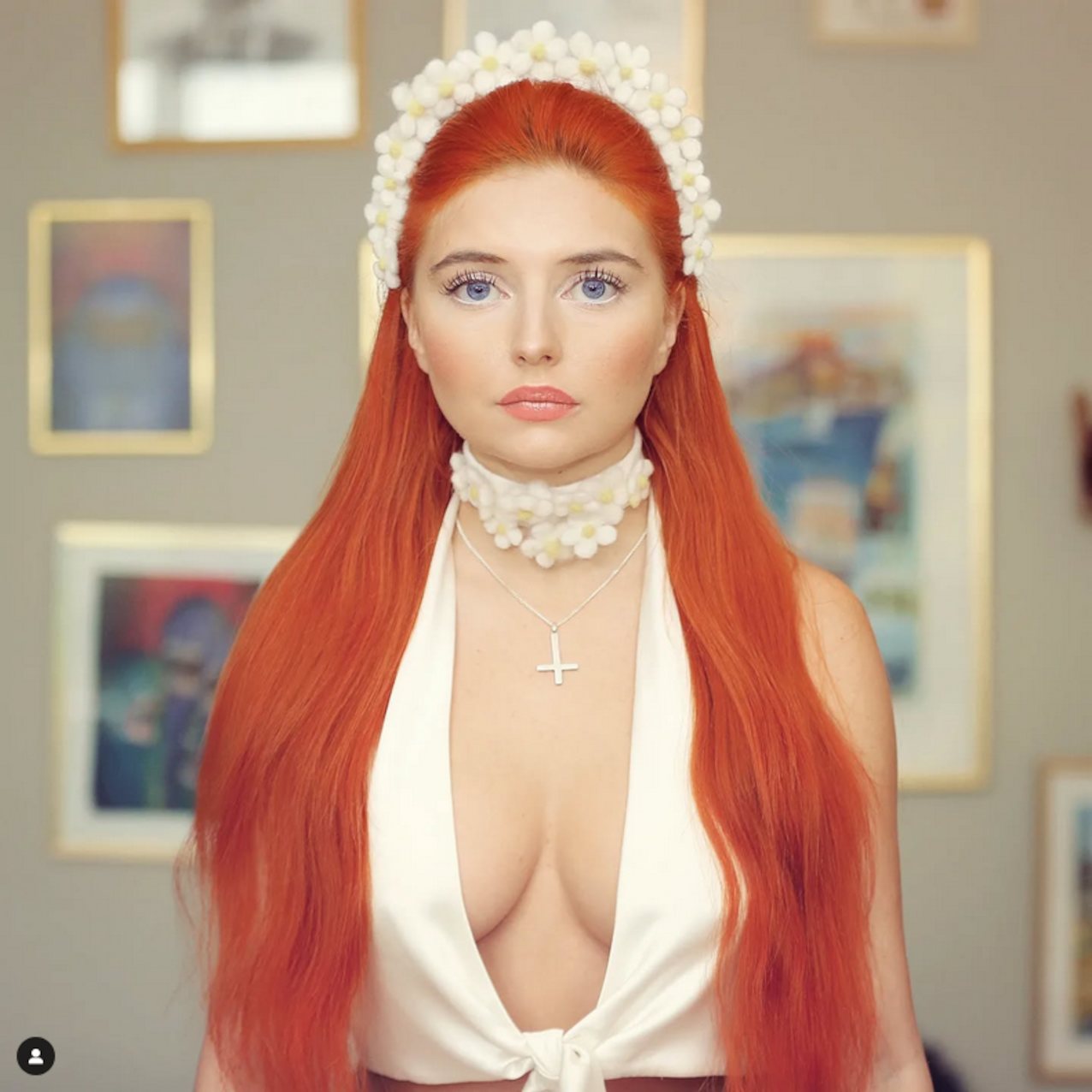 red redhead dressed