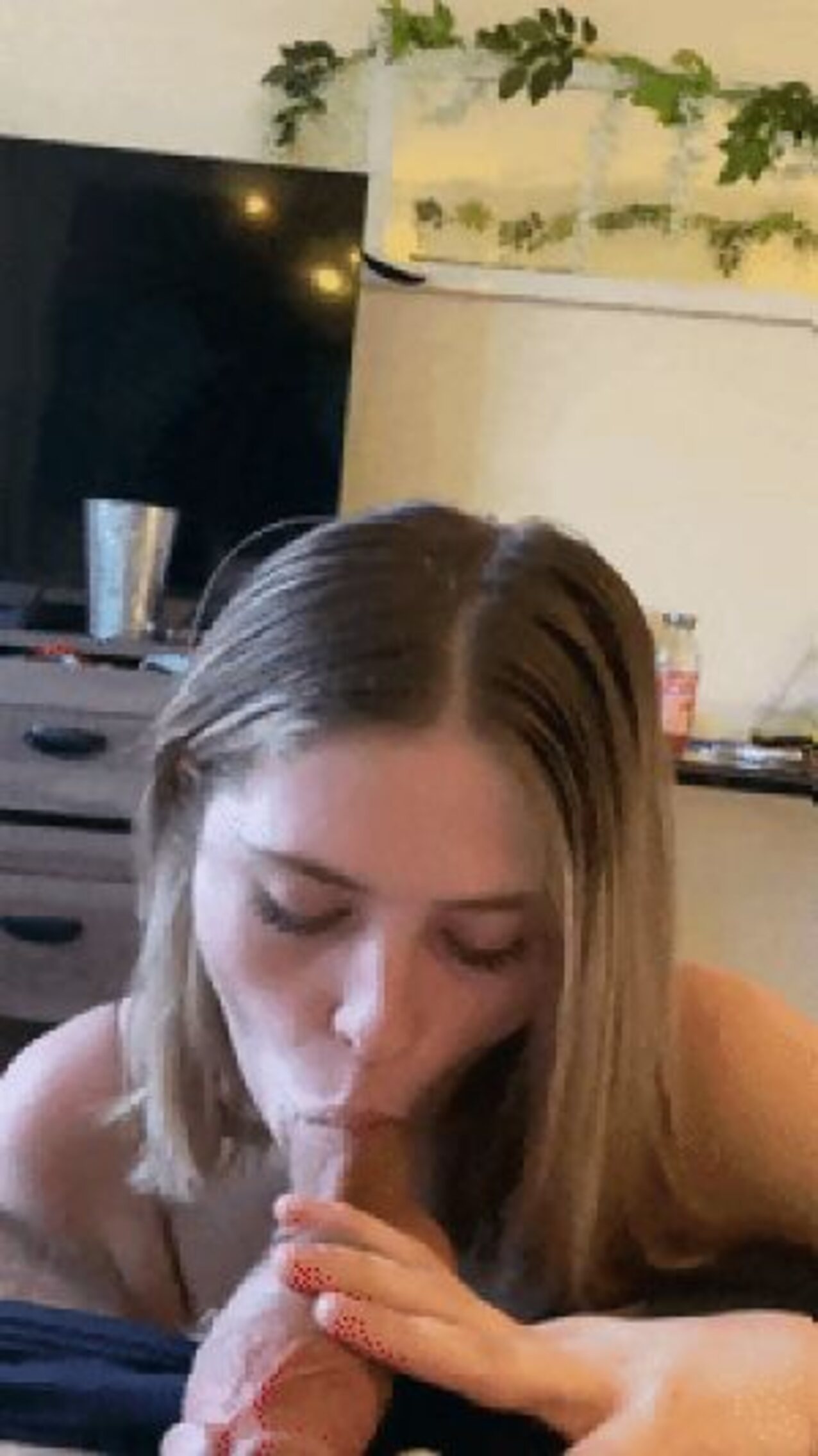 amateur blonde ball sucking