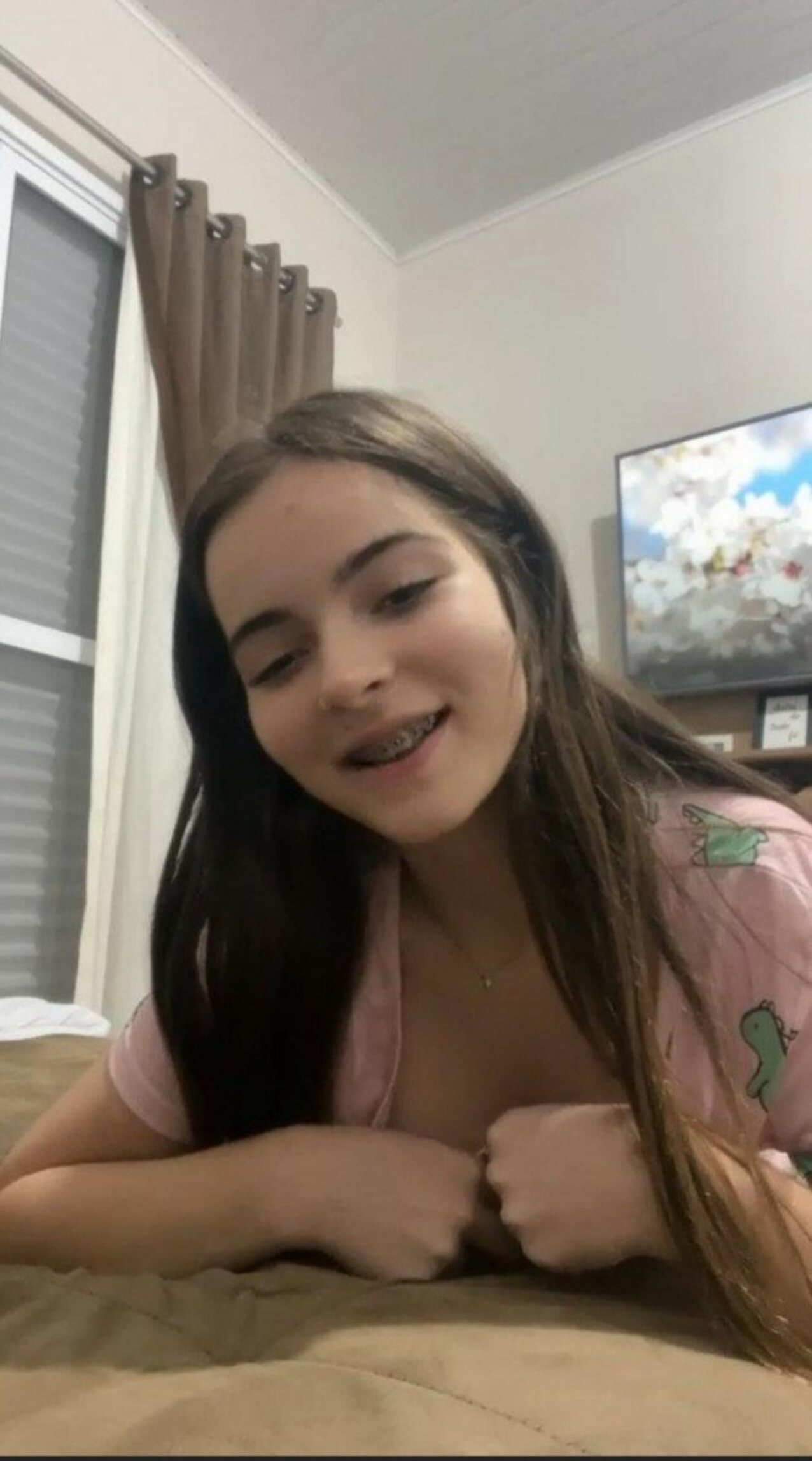 camgirl novinha aparelho