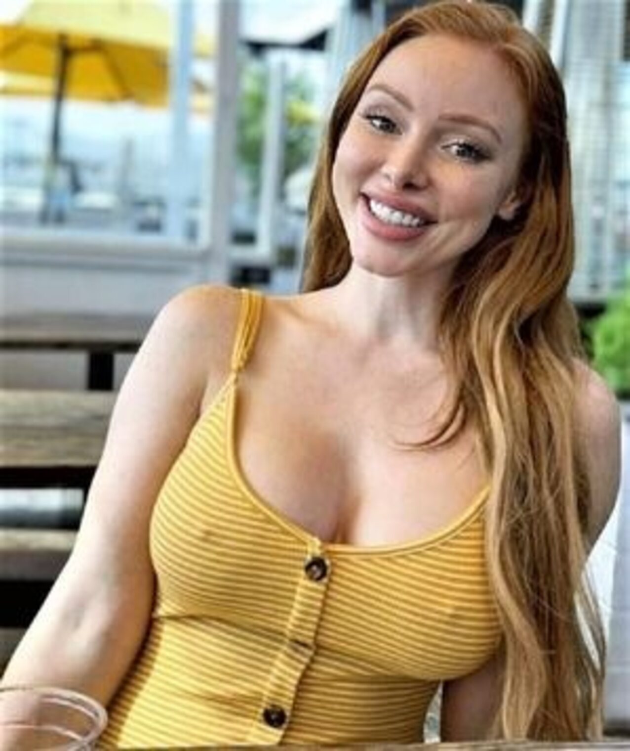 no bra redhead big boobs