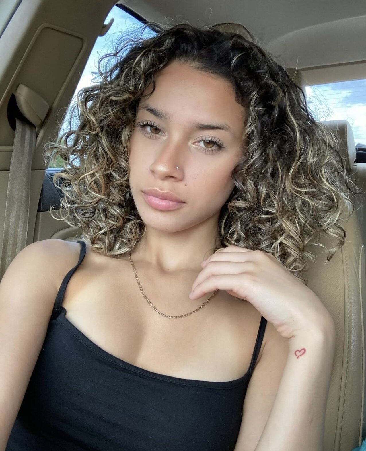 mixed blonde baddie
