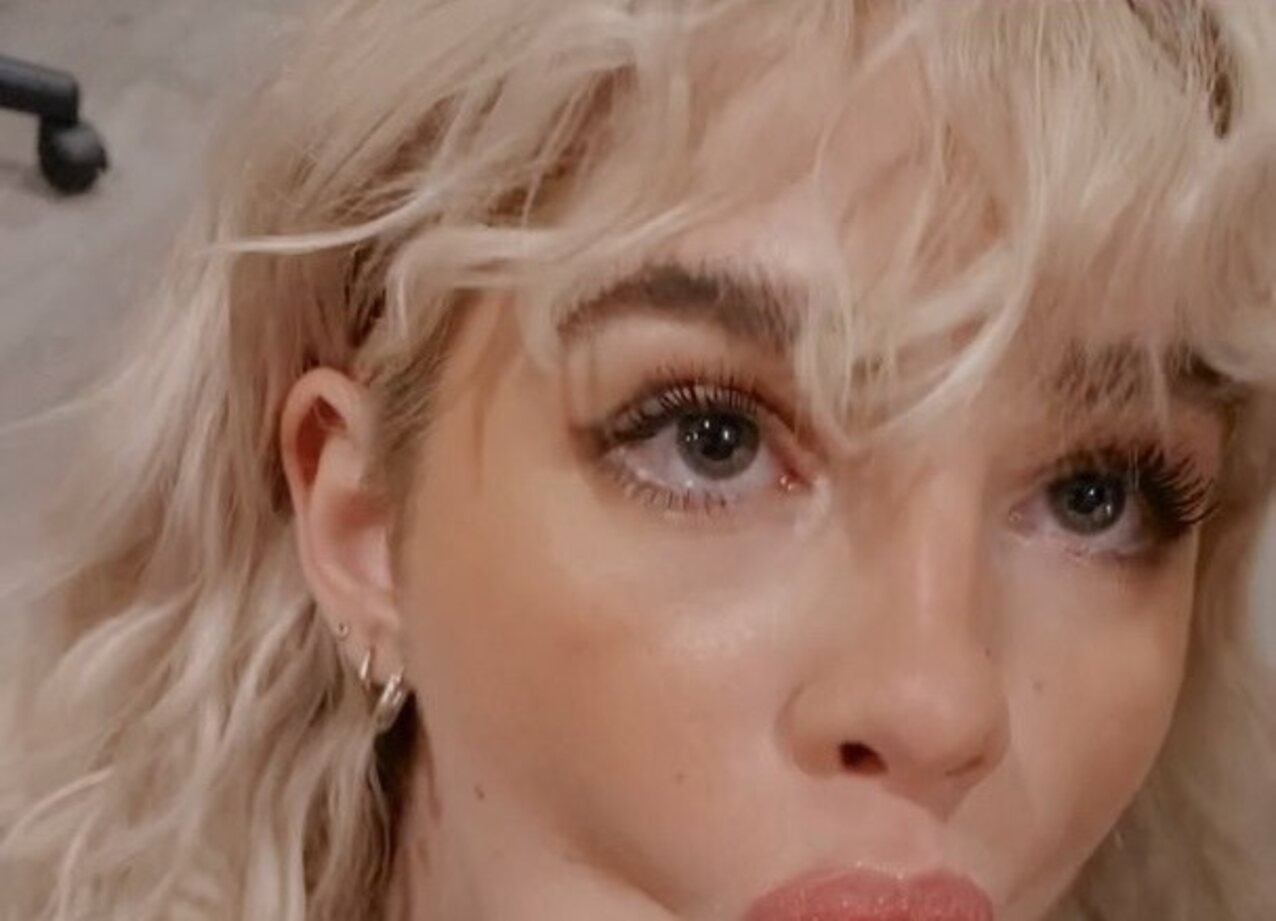 blonde blue eyes blowjob