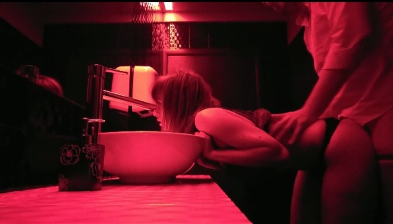 bathroom behind hot